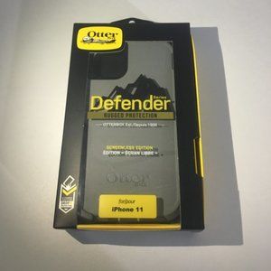 OTTERBOX Defender Series Case With Belt Clip For iPhone 11 Gray